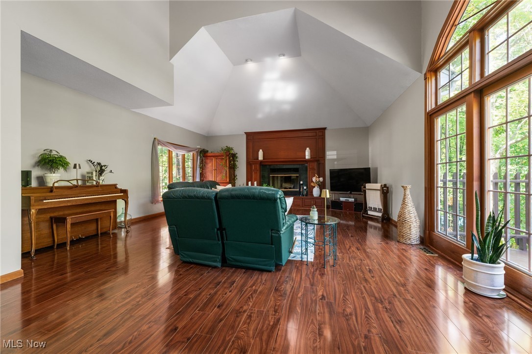 38500 River Ridge Court