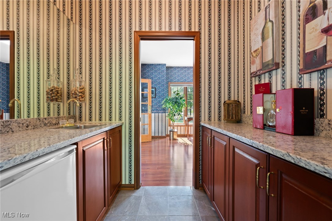 38500 River Ridge Court