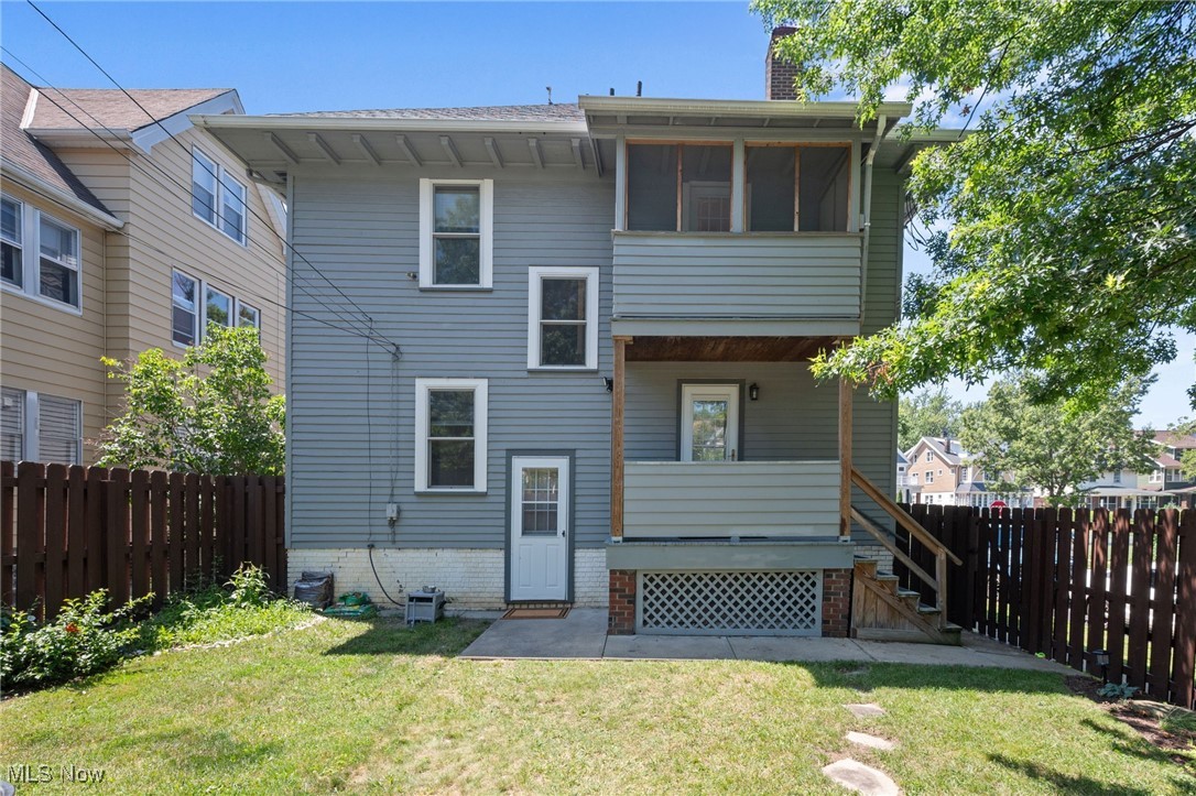 1303 W 102nd Street