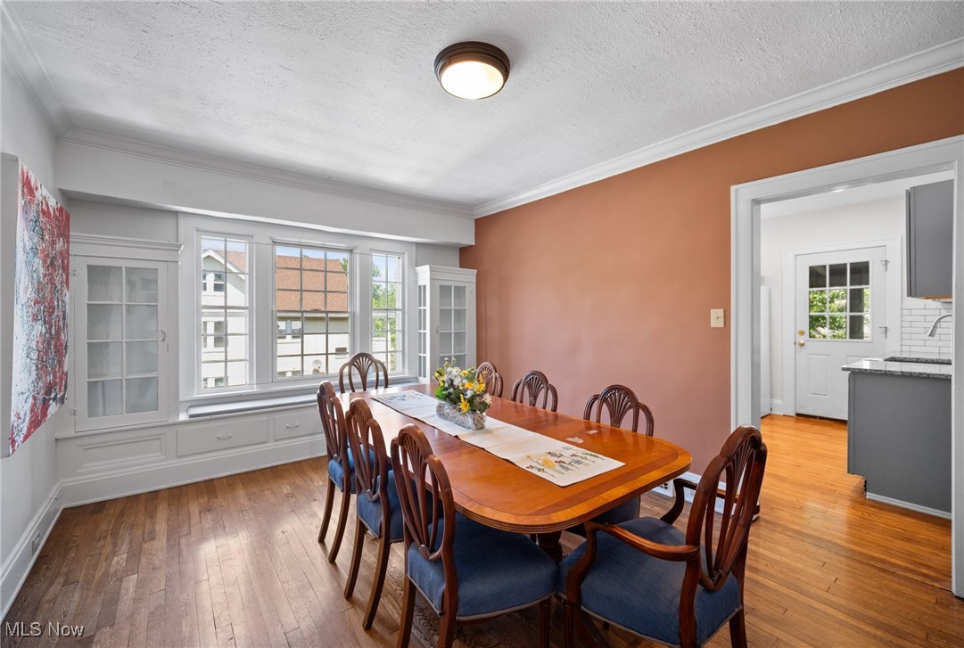 1303 W 102nd Street