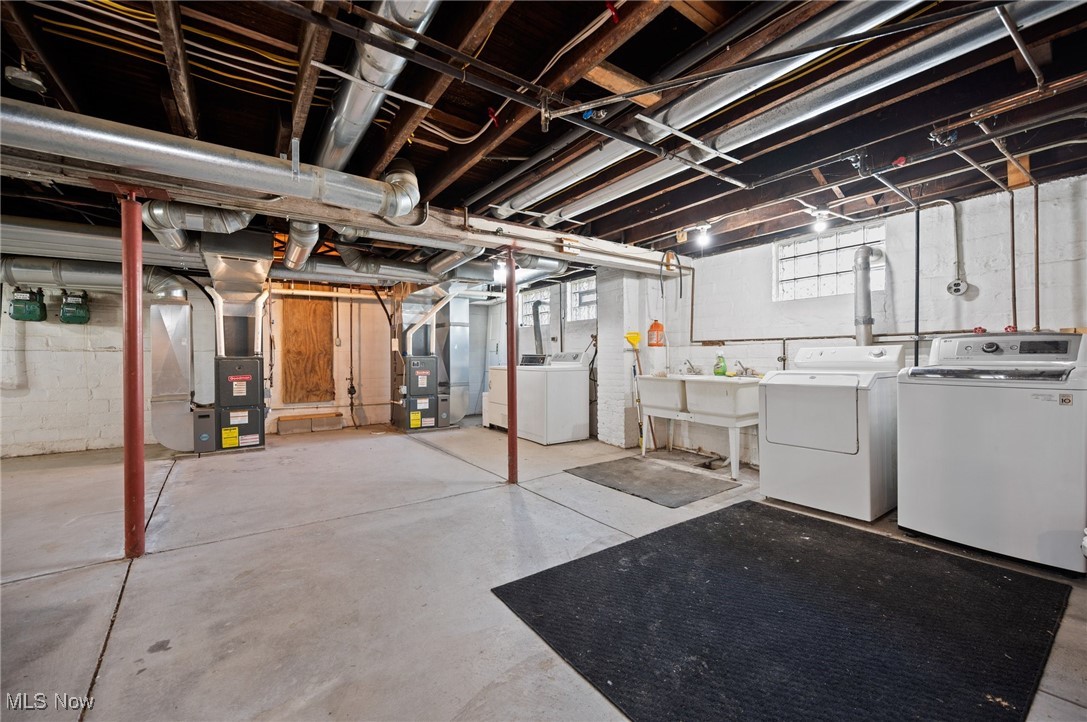 1303 W 102nd Street