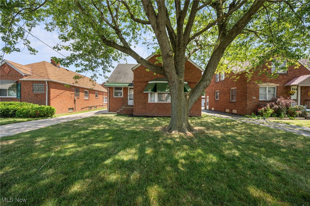 3301 Warren Road