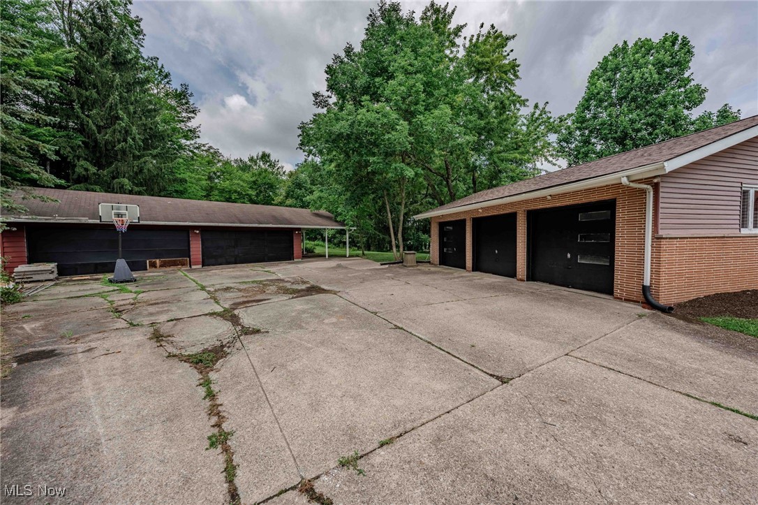 9500 Prell Drive