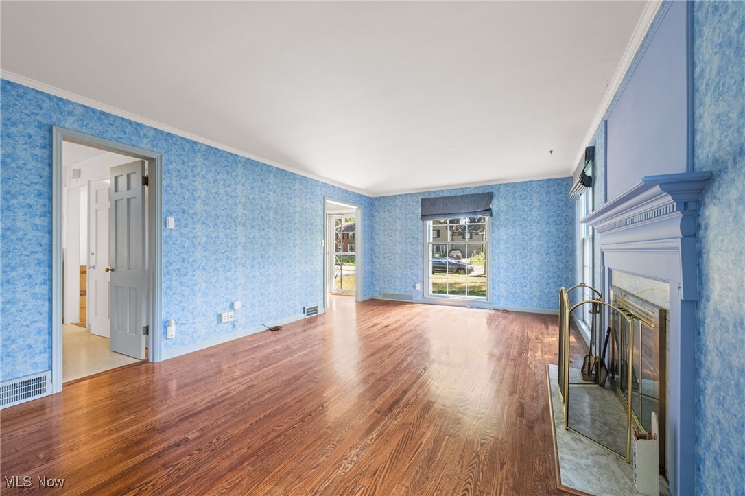 1525 Kew Road