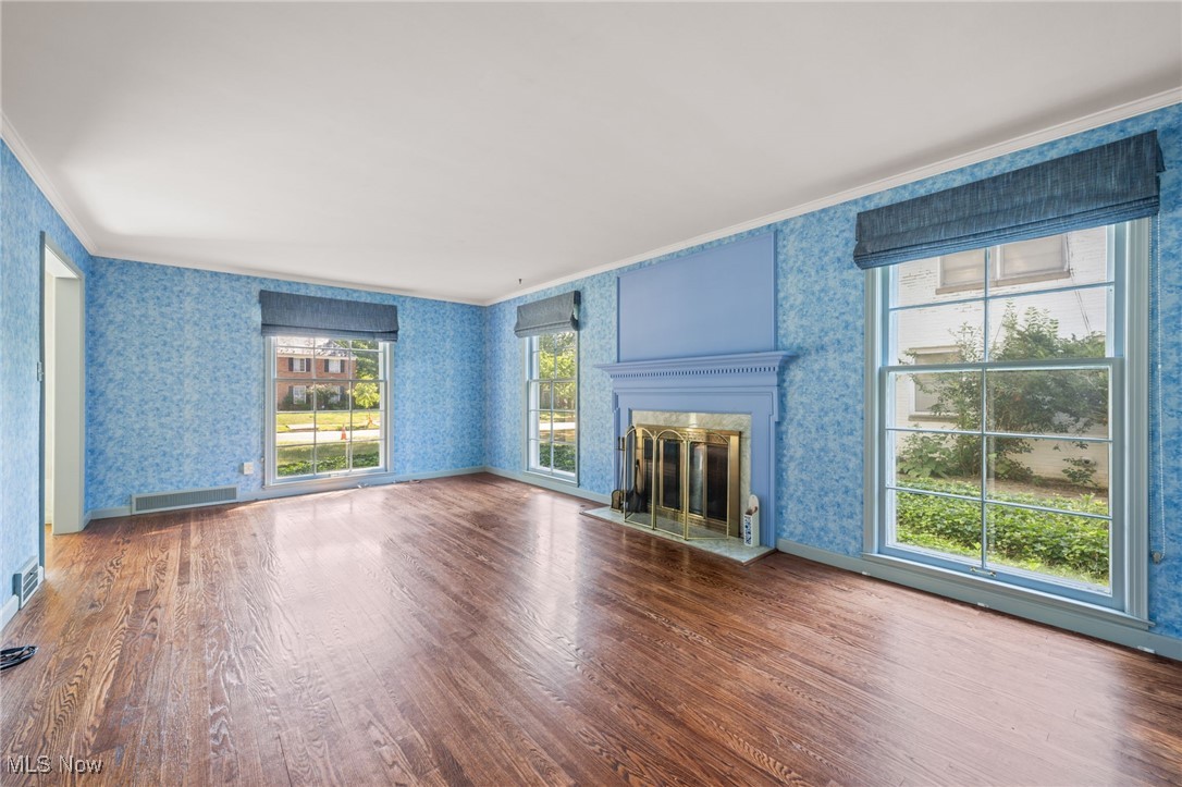 1525 Kew Road