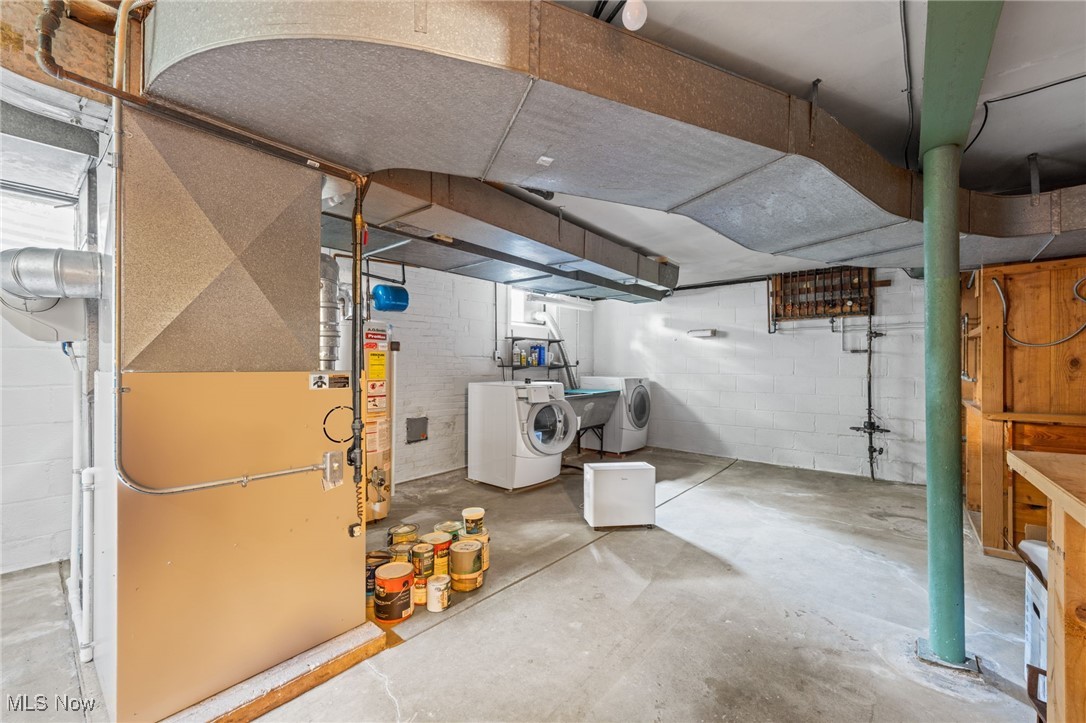 1525 Kew Road