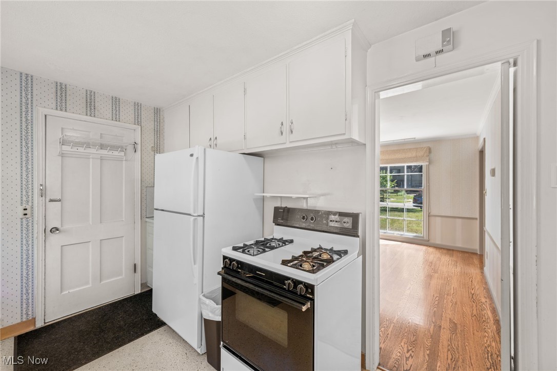 1525 Kew Road