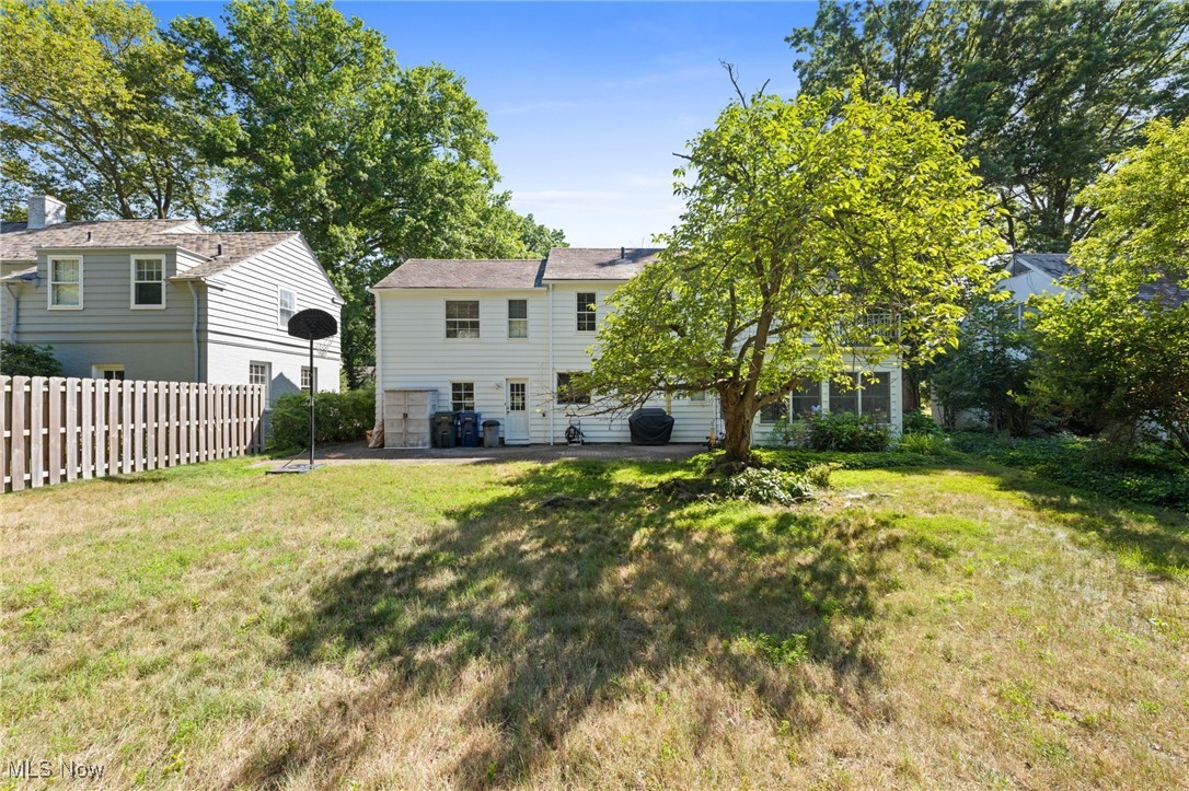 1525 Kew Road