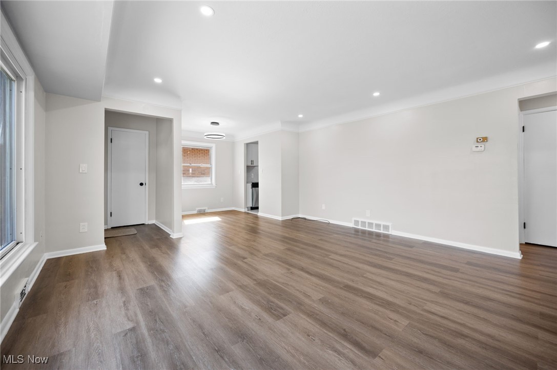 172 Willard Avenue