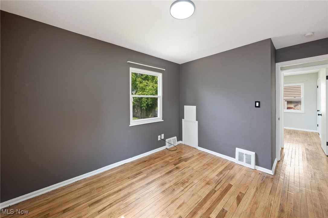 15803 Maplewood Avenue