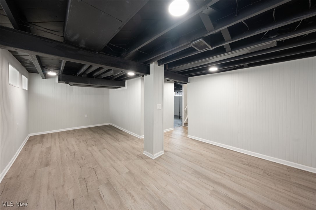 15803 Maplewood Avenue