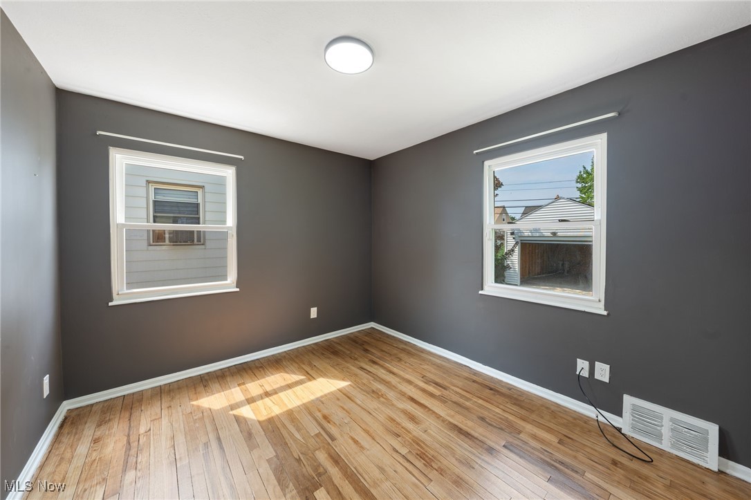 15803 Maplewood Avenue