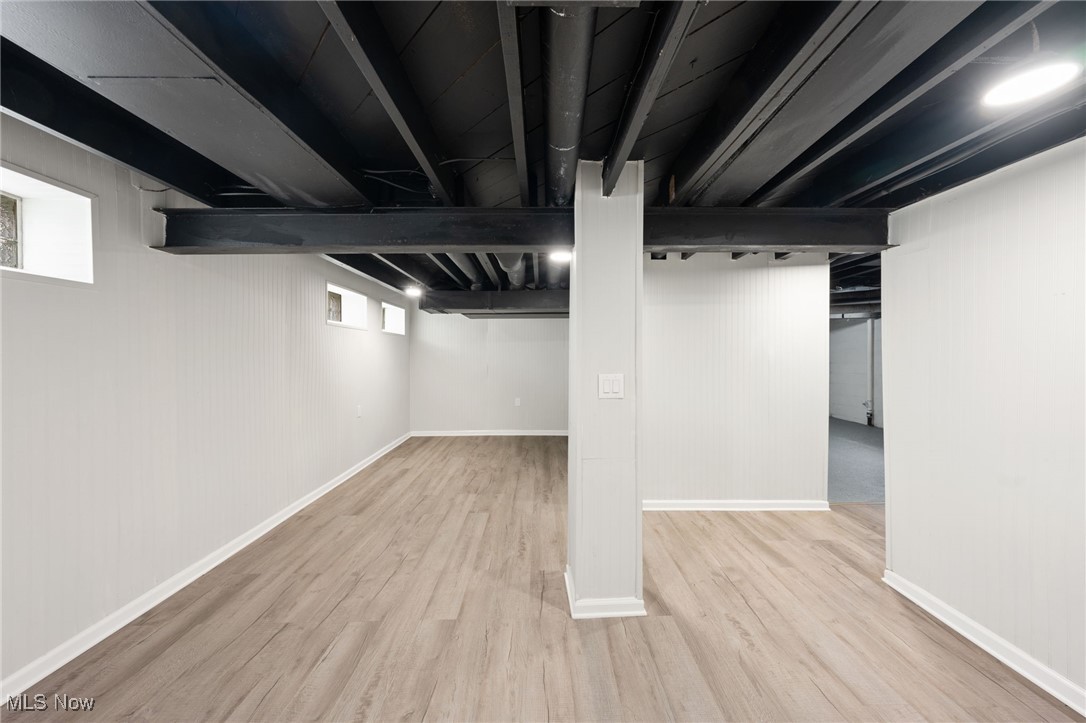 15803 Maplewood Avenue