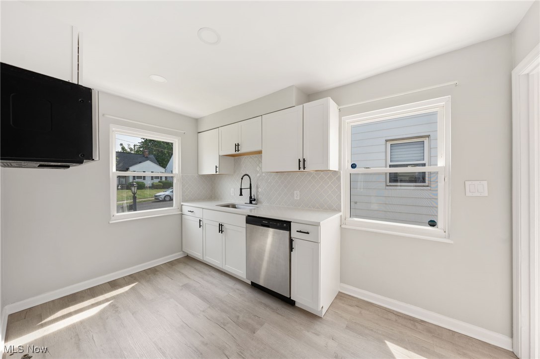 15803 Maplewood Avenue