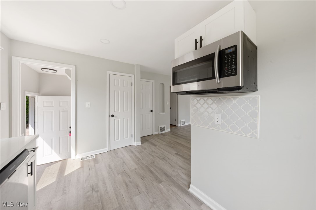 15803 Maplewood Avenue