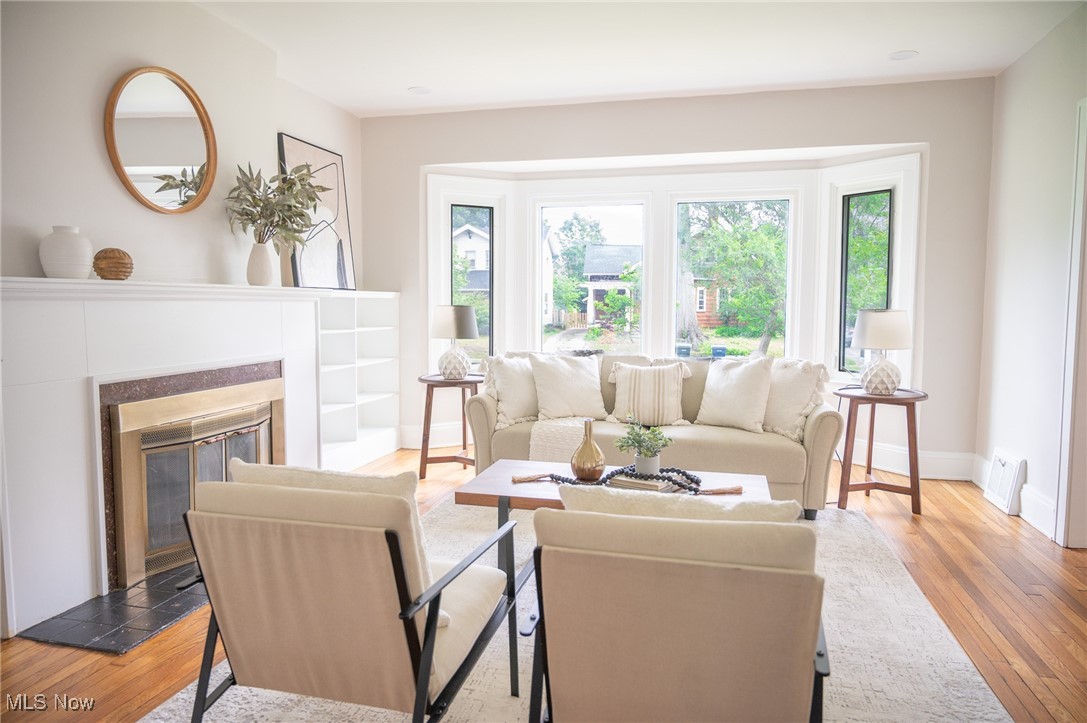 3020 E Derbyshire Road