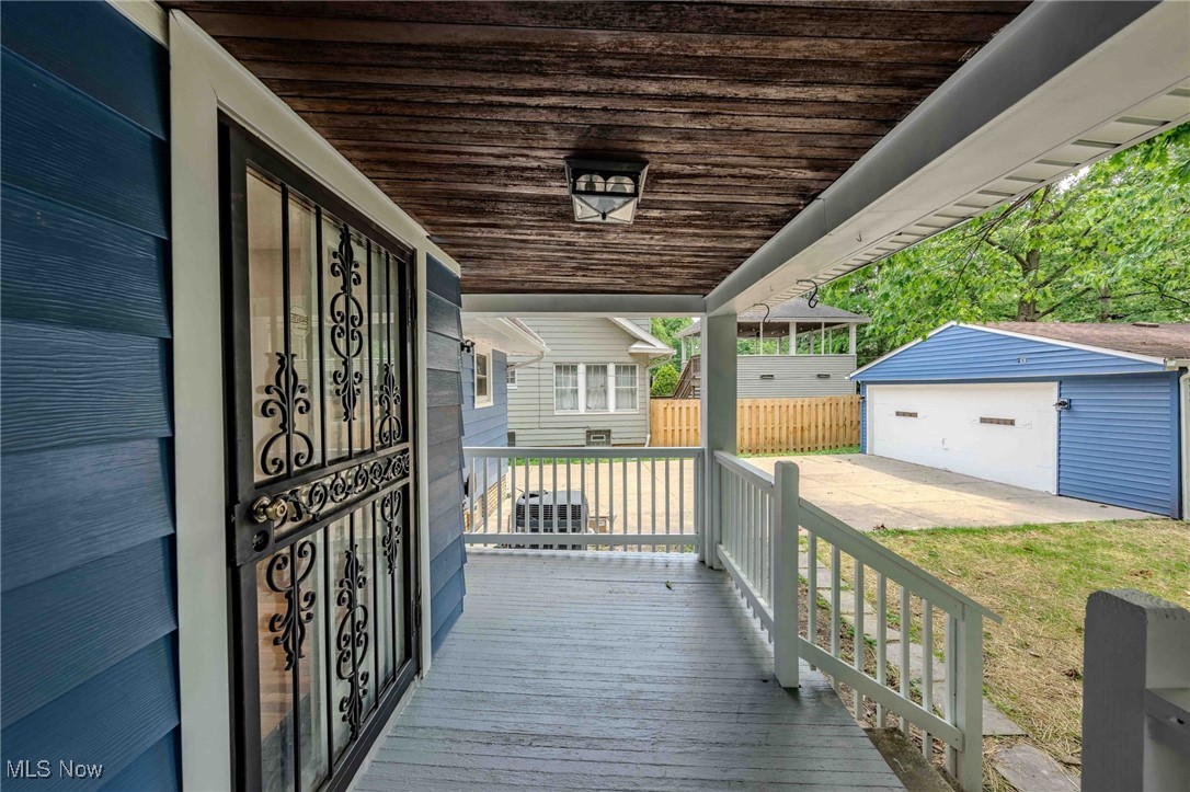 3020 E Derbyshire Road