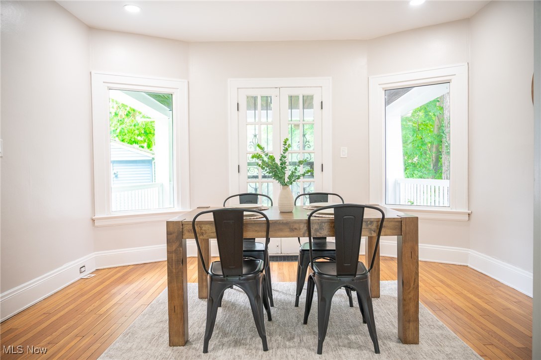 3020 E Derbyshire Road