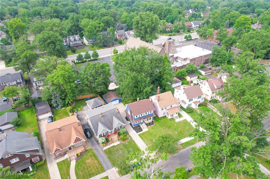 3020 E Derbyshire Road