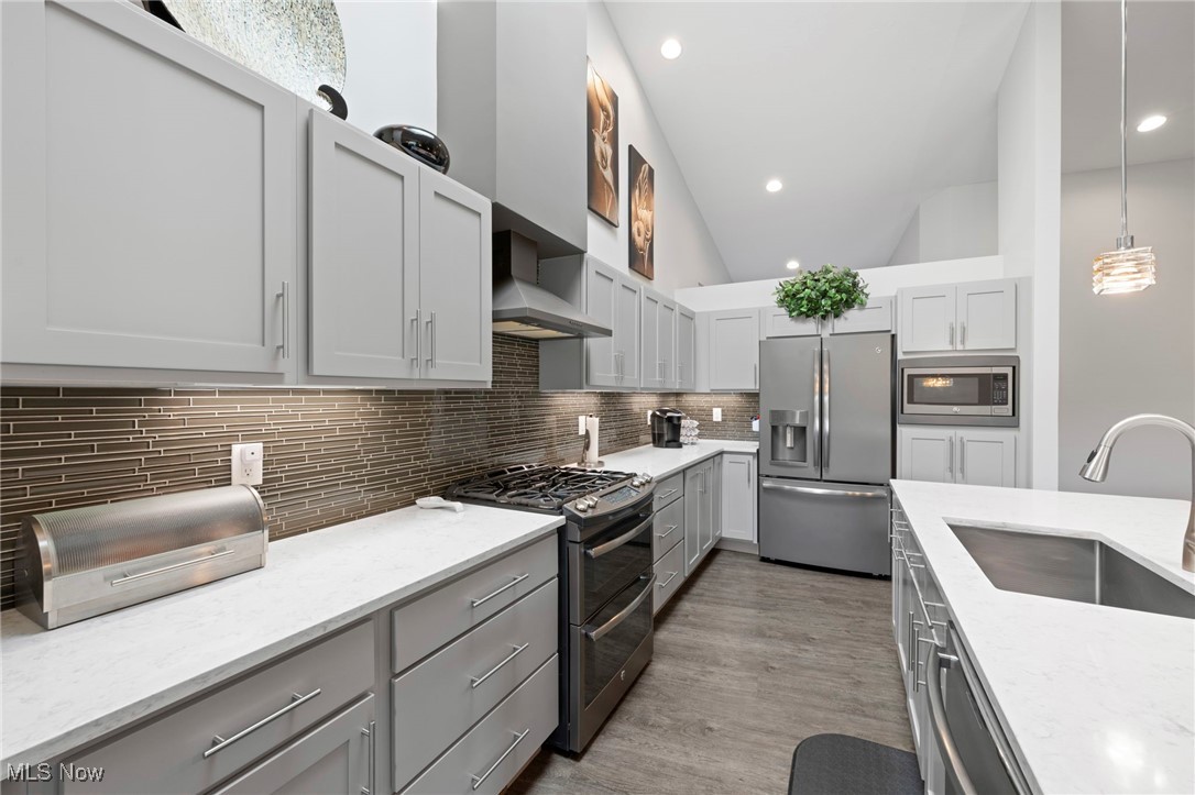 9088 Hummingbird Lane