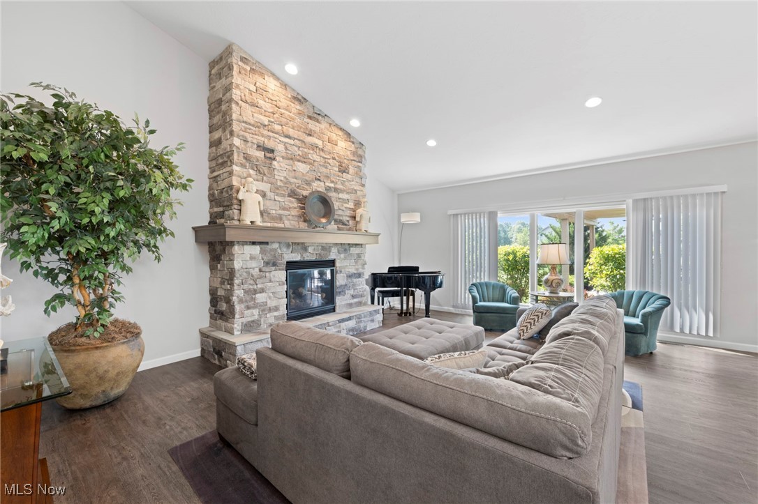 9088 Hummingbird Lane