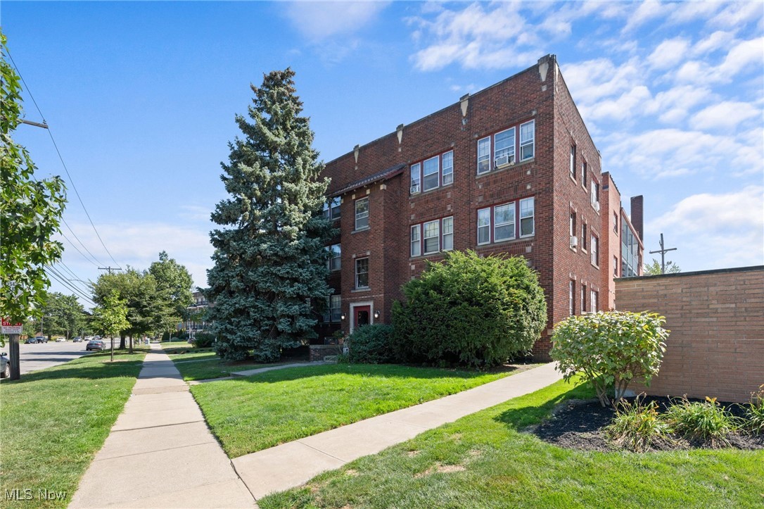 12015 Clifton Boulevard