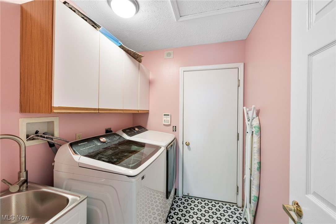 6818 Hidden Lake Trail