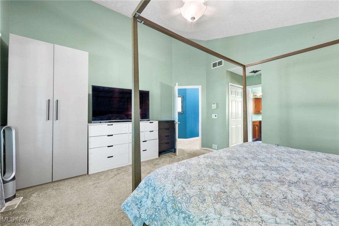 6818 Hidden Lake Trail