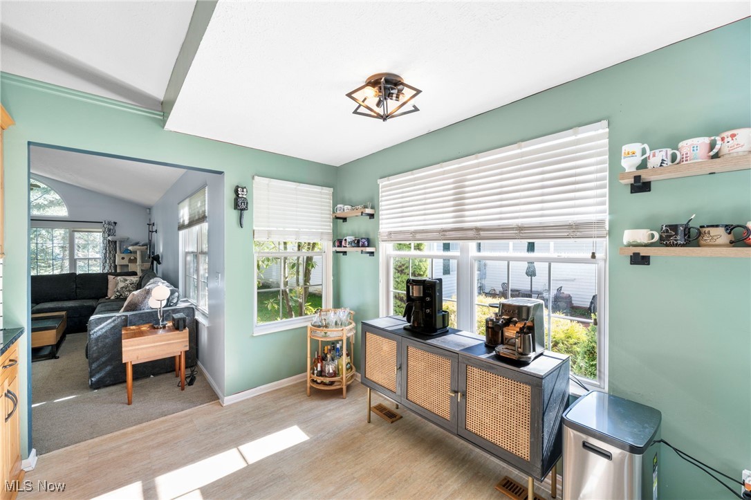 6818 Hidden Lake Trail