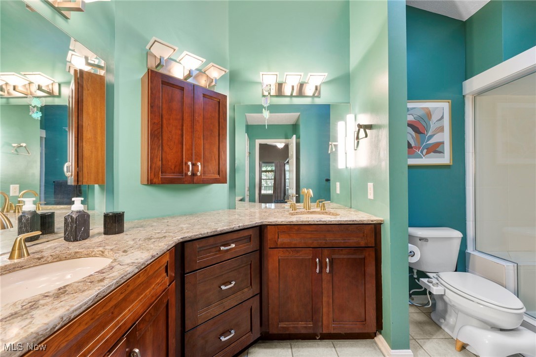 6818 Hidden Lake Trail