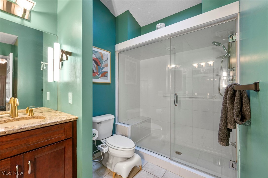 6818 Hidden Lake Trail