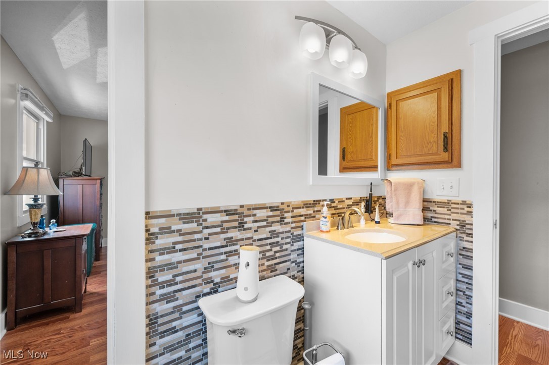 1280 Meadowview Lane