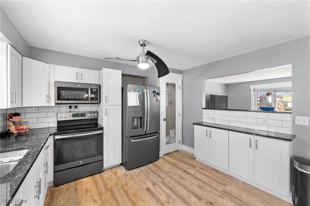 1280 Meadowview Lane