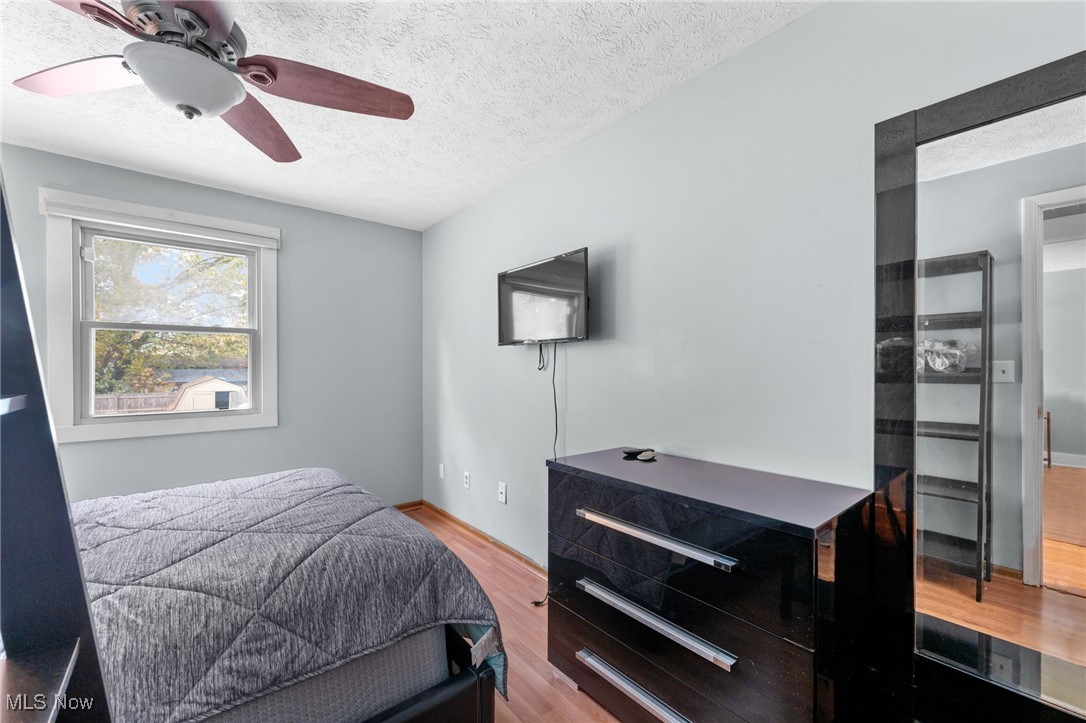 1280 Meadowview Lane