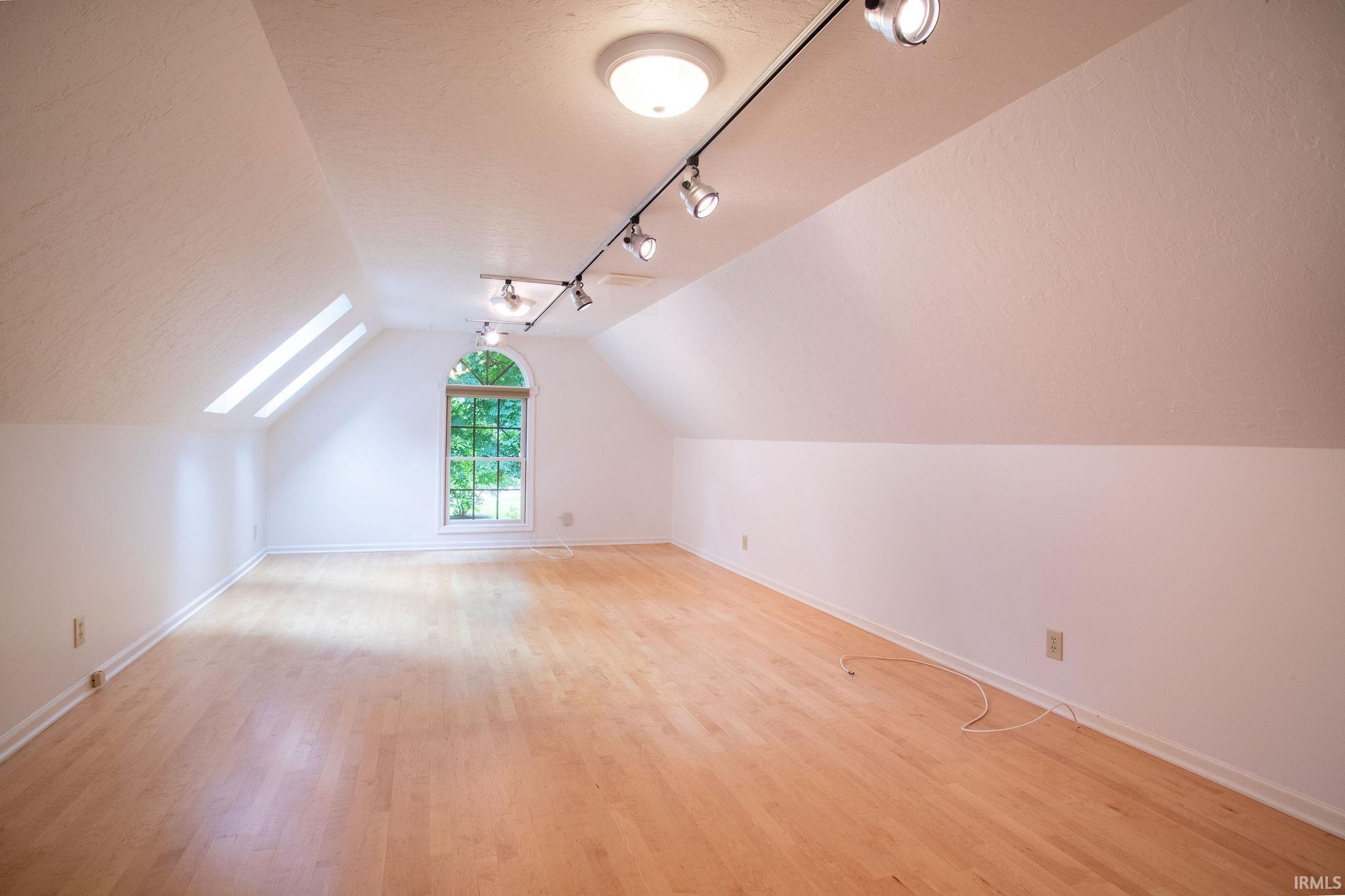 31 Shady Creek Court