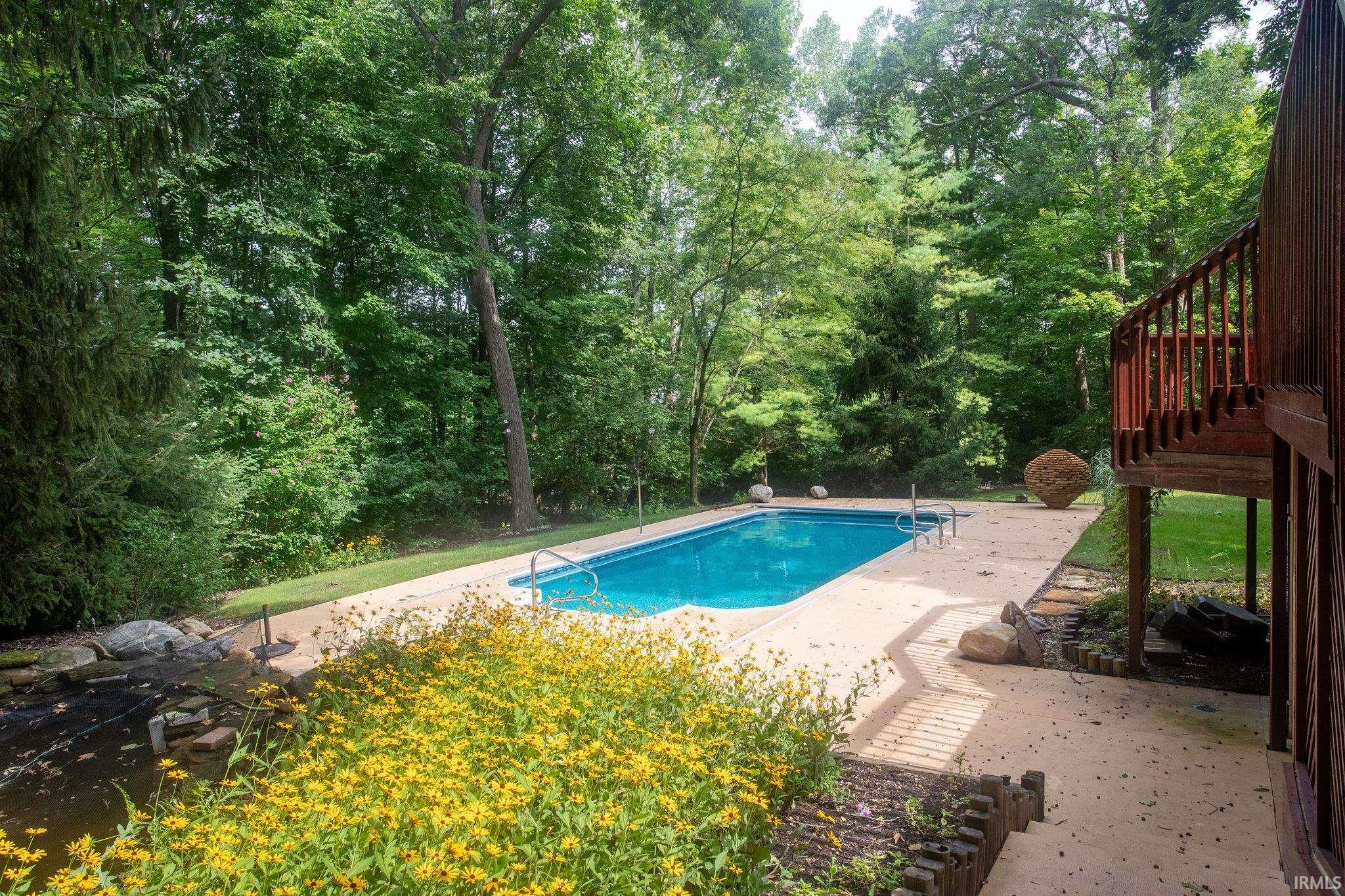 31 Shady Creek Court