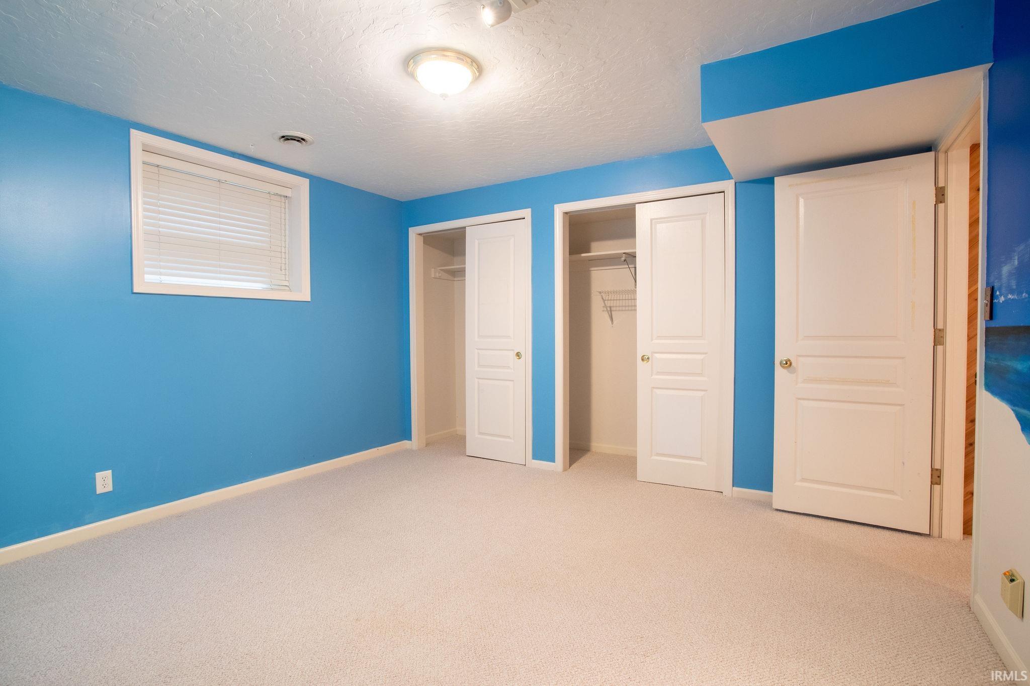 31 Shady Creek Court