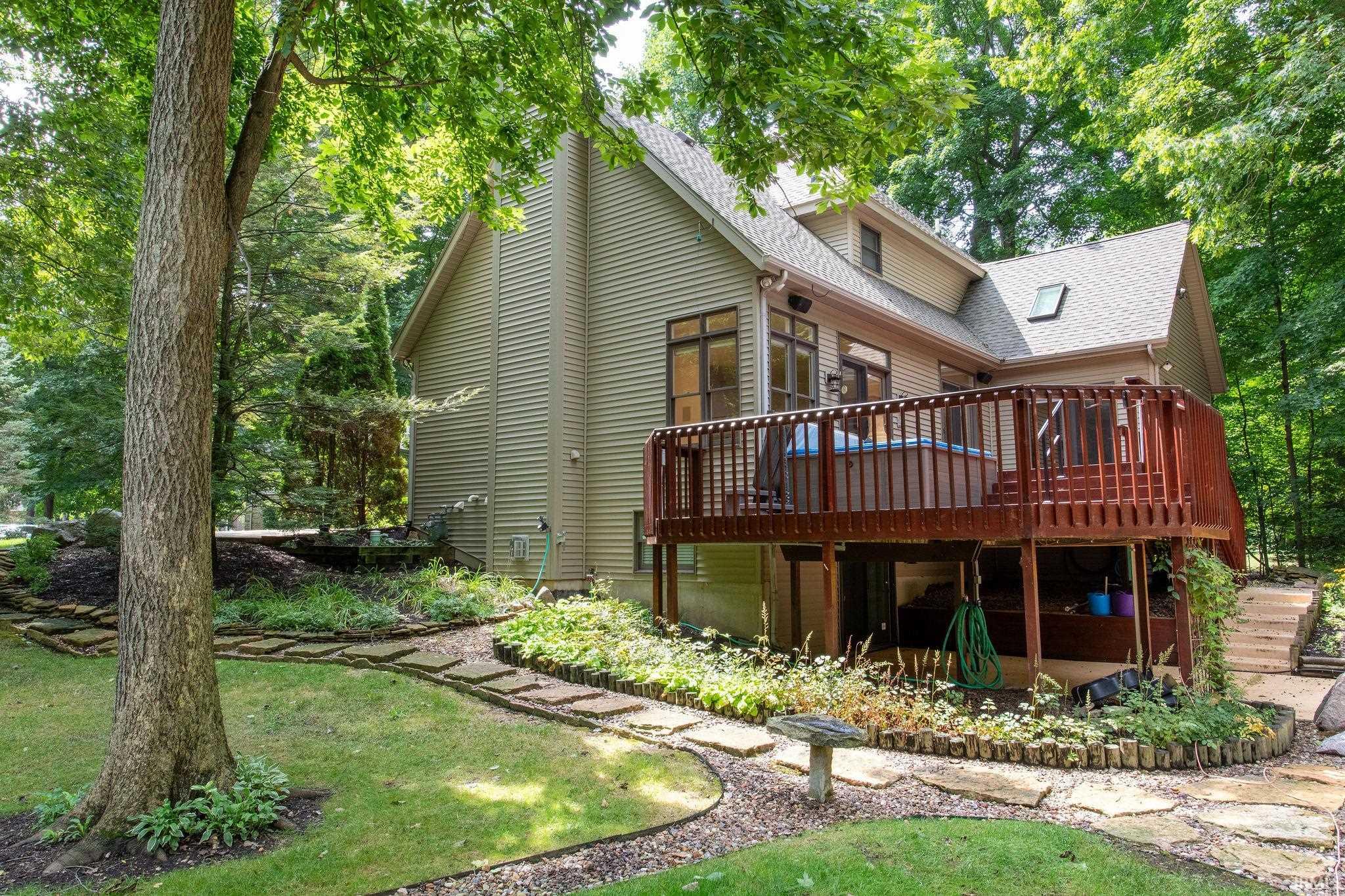 31 Shady Creek Court