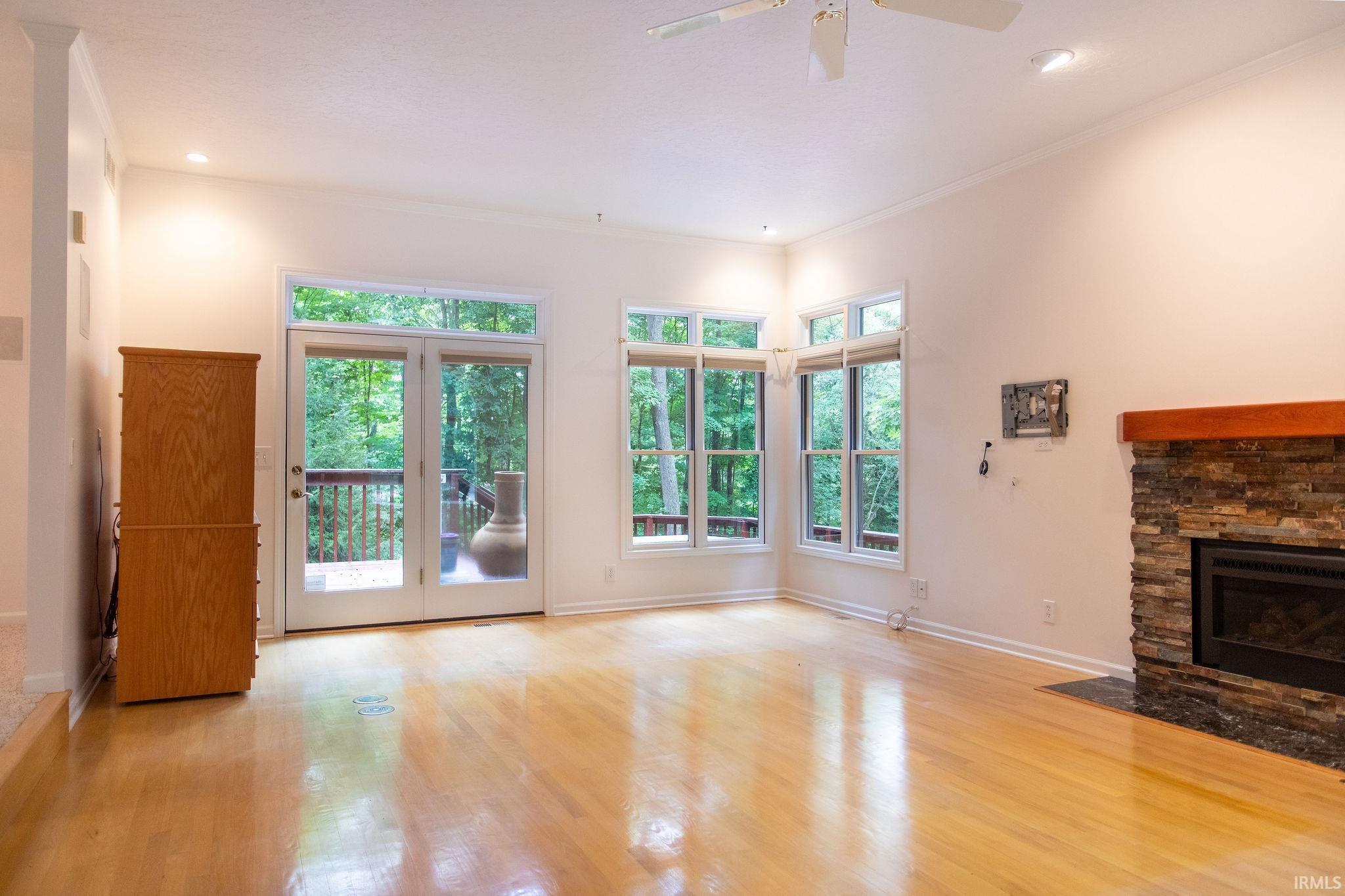 31 Shady Creek Court