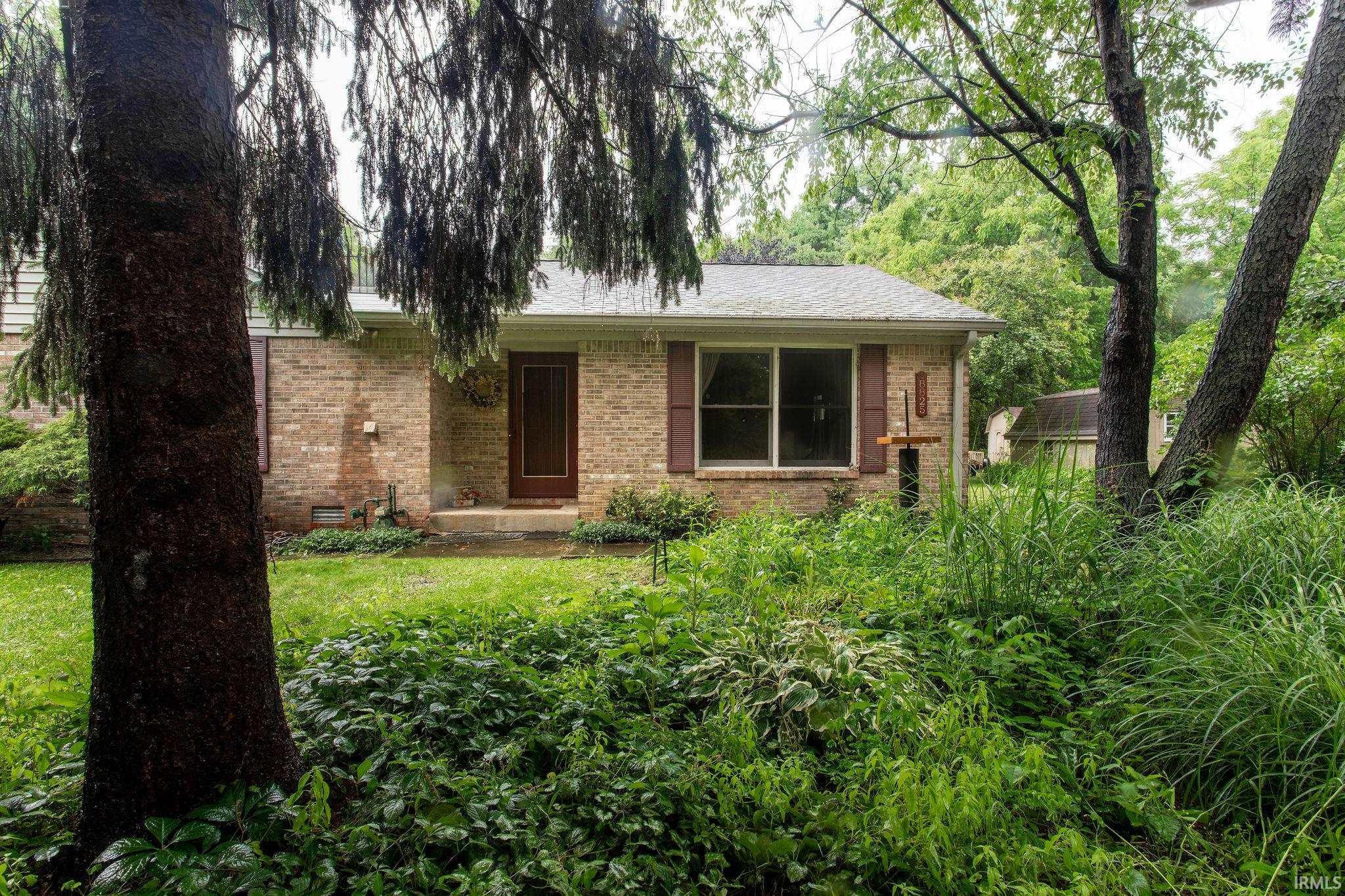 8825 Stockwell Road