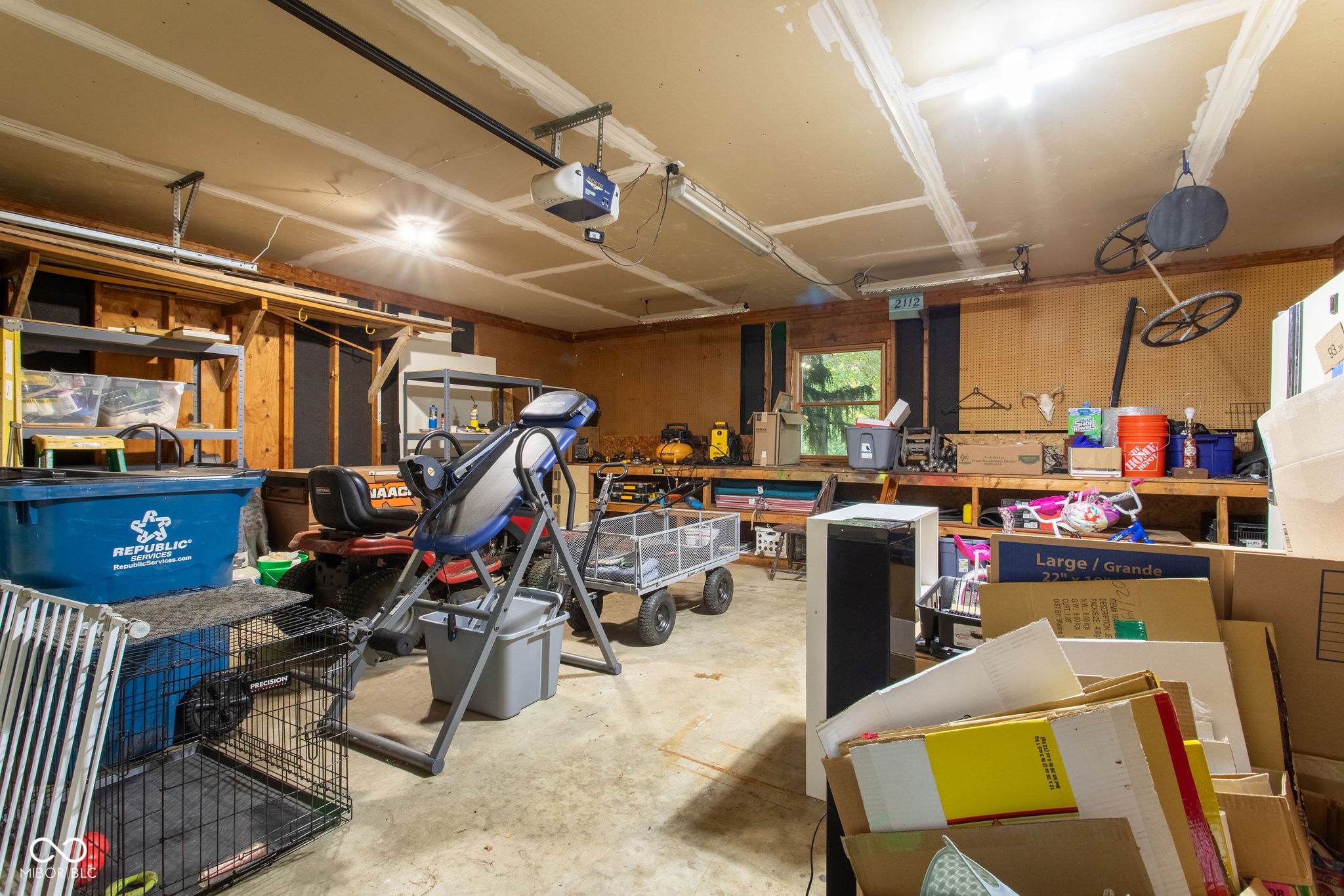2112 Edgewood Drive