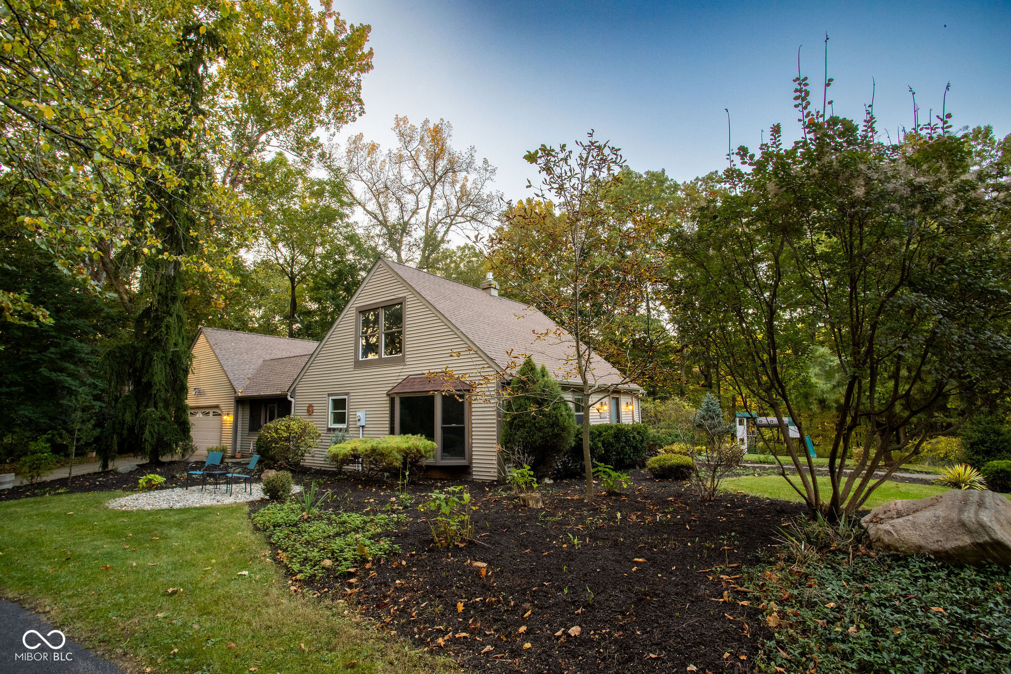 2112 Edgewood Drive