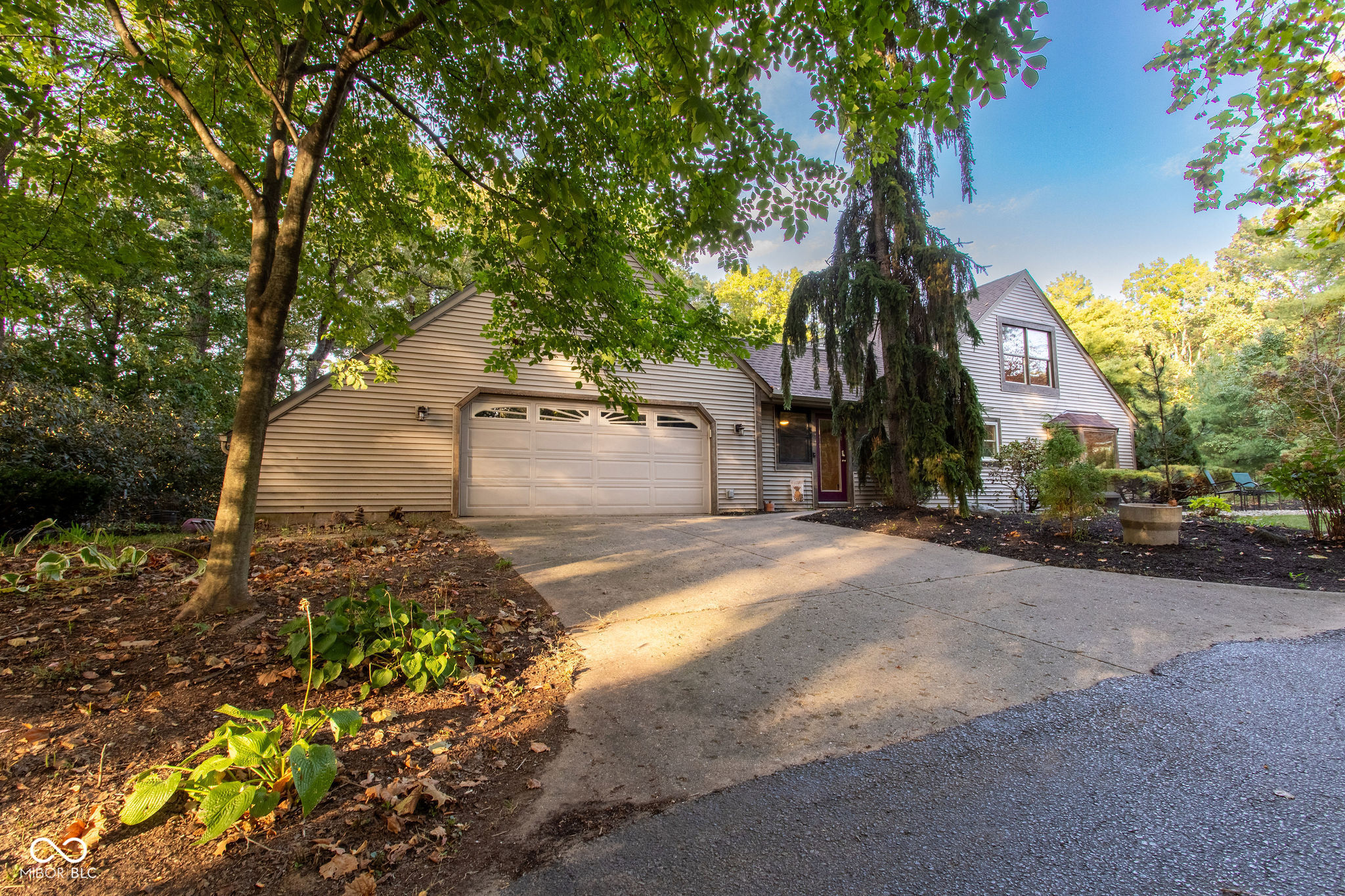 2112 Edgewood Drive