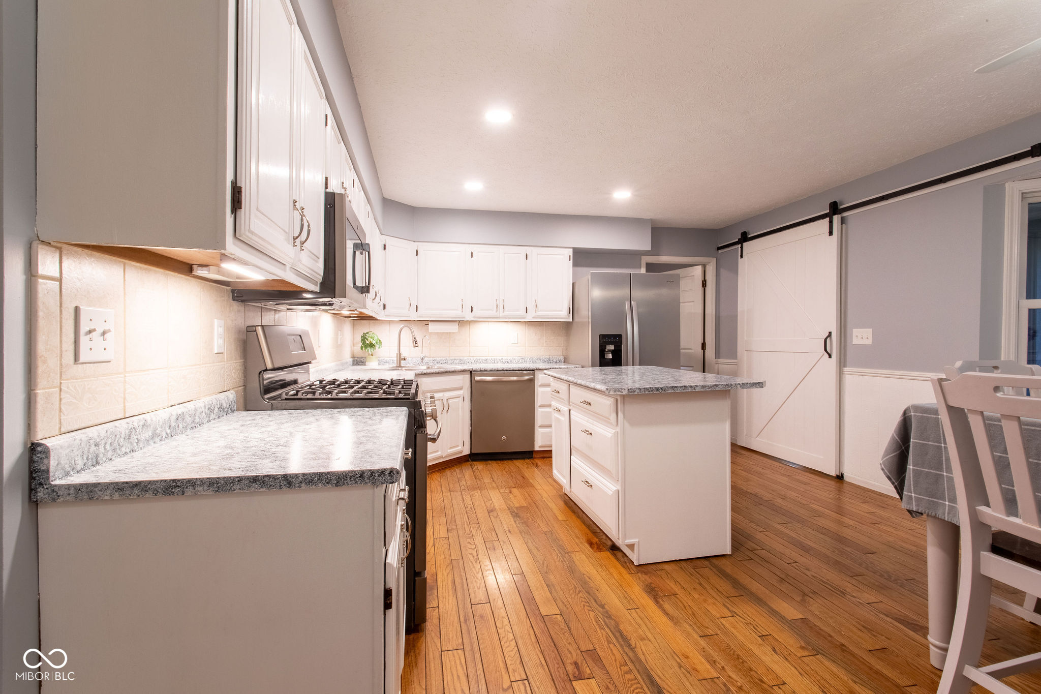 2112 Edgewood Drive