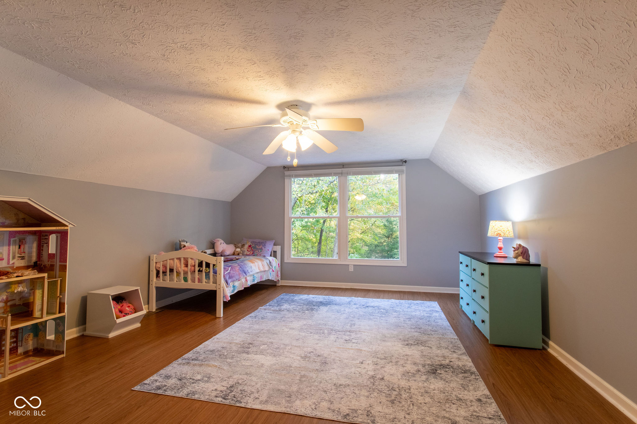 2112 Edgewood Drive