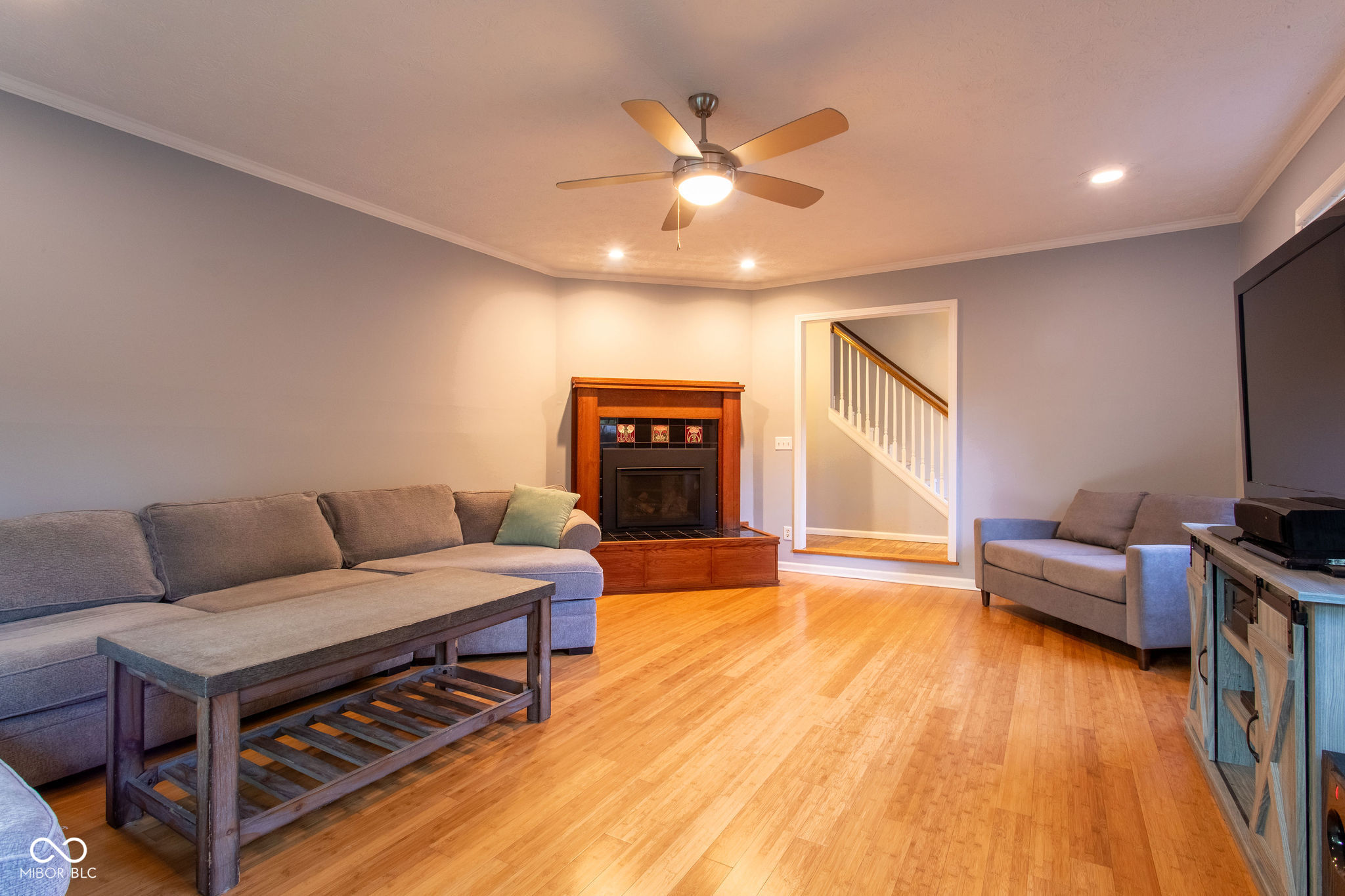 2112 Edgewood Drive