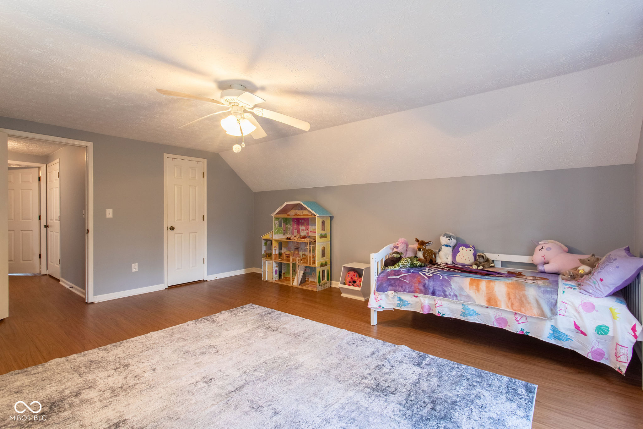 2112 Edgewood Drive