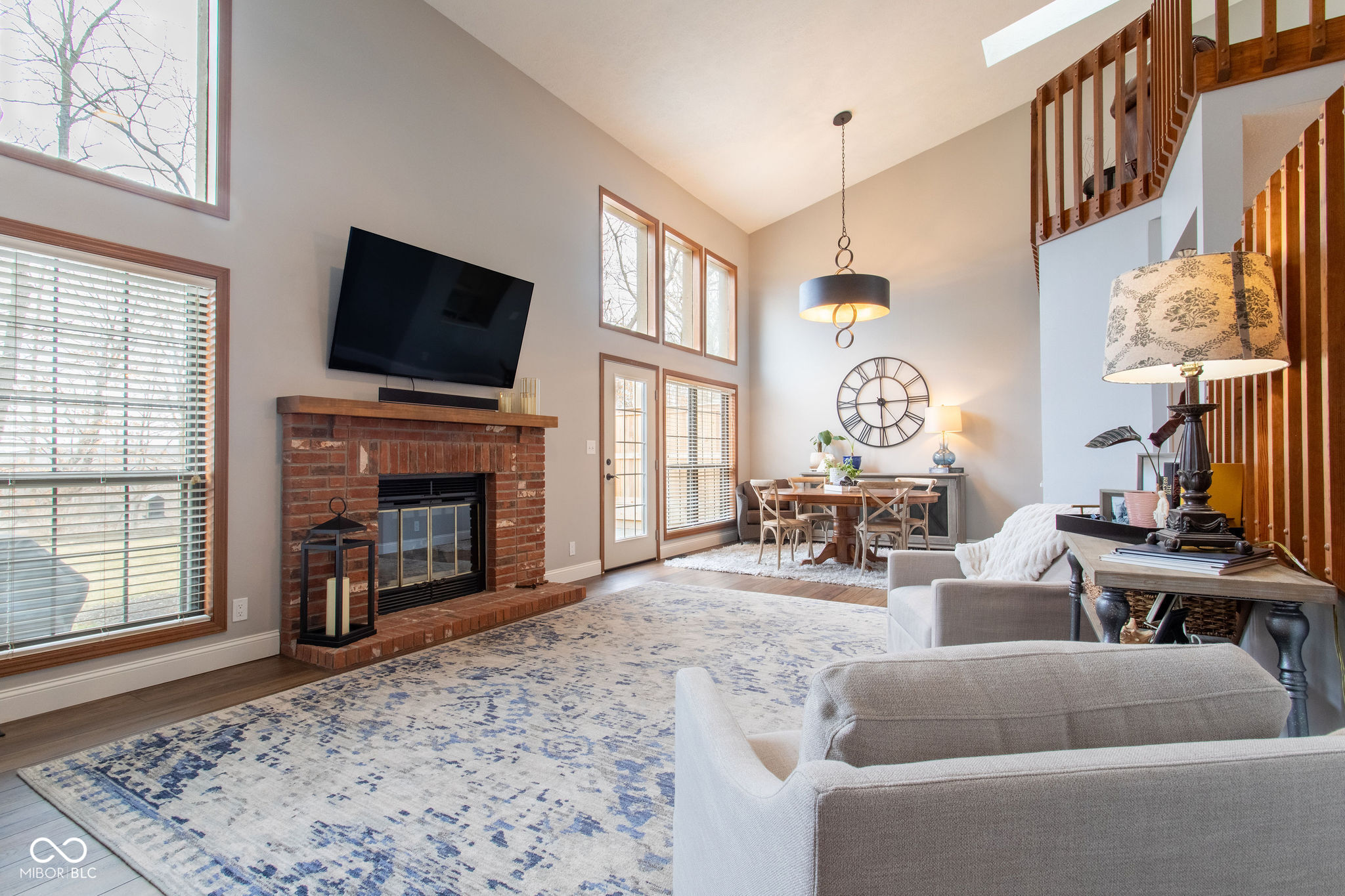 3533 Creek Ridge