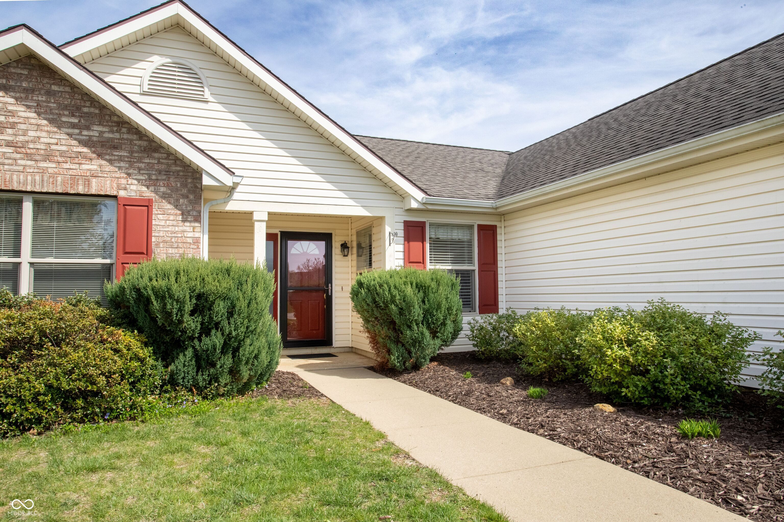 120 Kingfisher Court