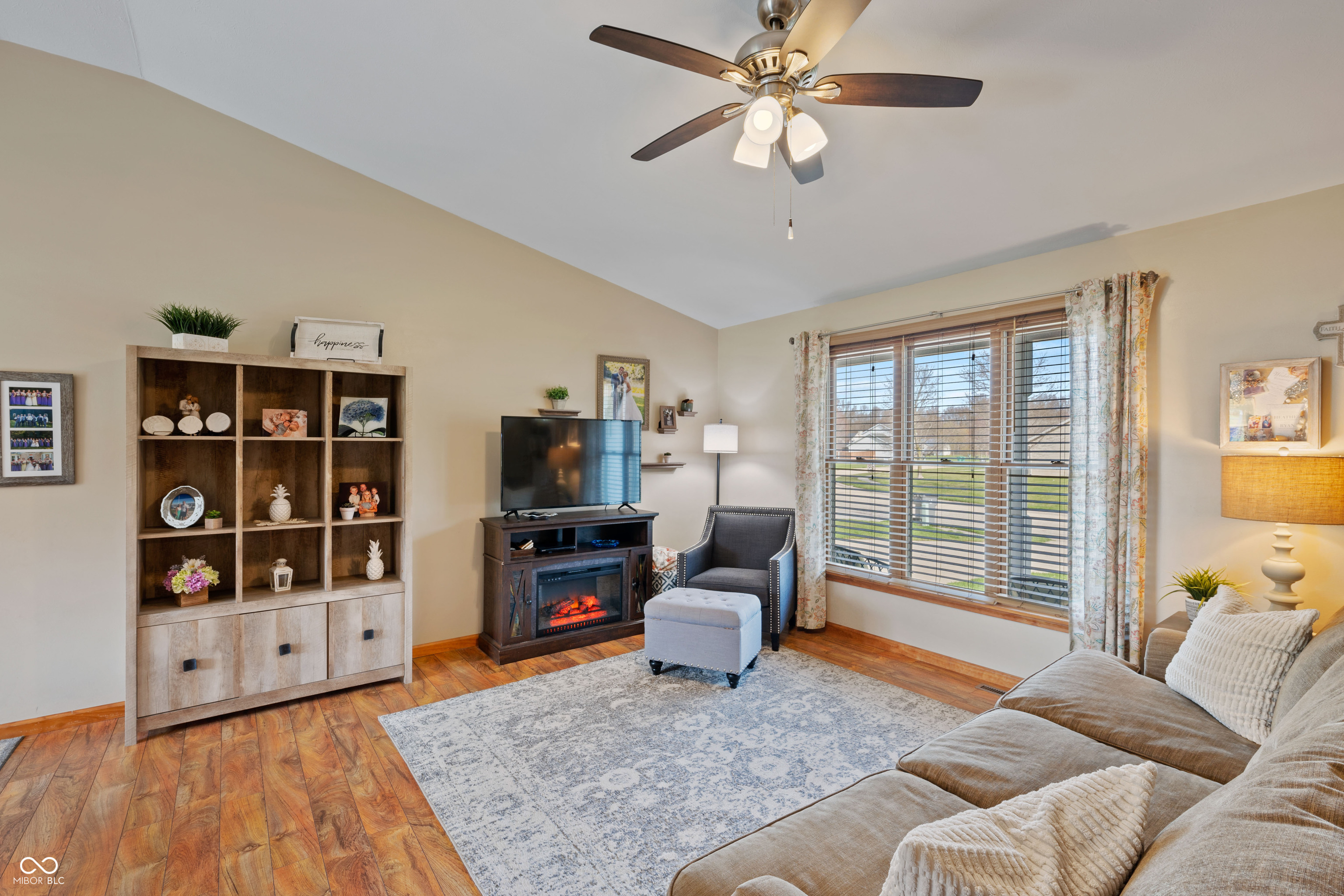 29252 Summer Tree Lane